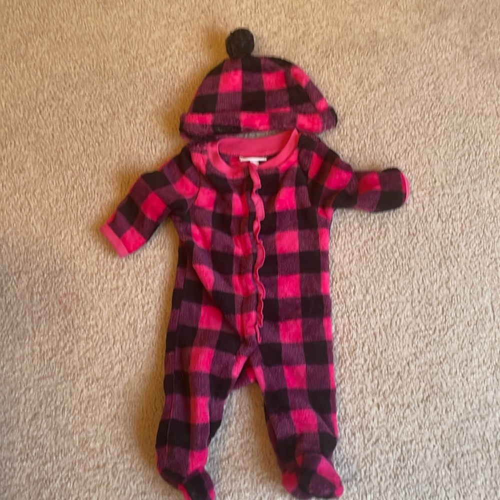 0-3 month super soft onesie and hat